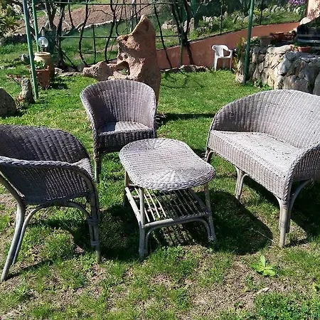 Couette-café Li Paduli Alvi Cannigione